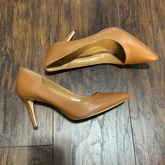 14th & Union Cognac Pointy Toe Heels Pumps Size 10 - Picture 9 of 11